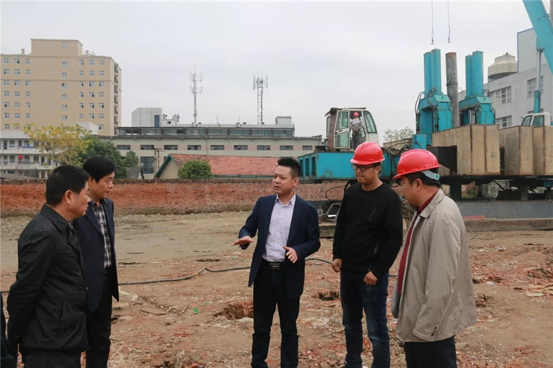 仙桃法院党组书记,院长丁拥军对法庭新建工程提要求丁拥军院长感谢